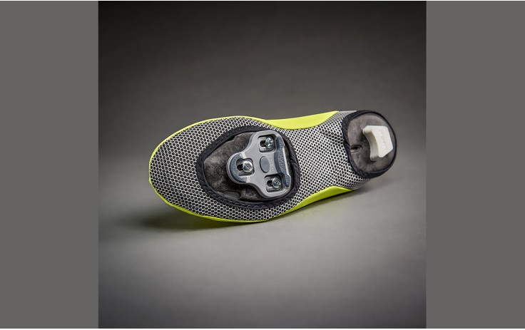 GripGrab RaceAqua Hi-Vis, XXL 46-47 GripGrab antbačiai lengvi, vandeniui atsparūs ir aerodinaminiai, apsaugo nuo vėjo, pagaminti iš tamprios, vandeniui atsparios medžiagos, rekomenduojama MTB bateliams ir tinka daugumai pedalų modelių