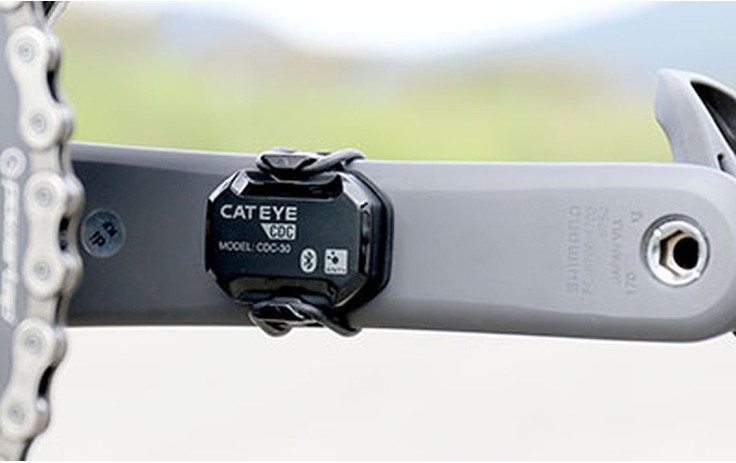 Cat Eye CDC-30 Kadenso jutiklis Bemagnetis, Dual band Bluetooth ir ANT+ technologijos, tinka naudoti su Cat Eye Padrone Digital, Padrone Smart+, Padrone Smart ir Strada Smart spidometrais, IPX7
