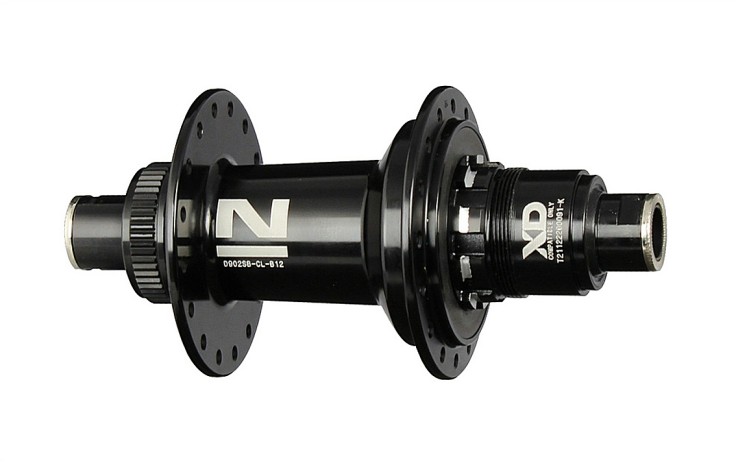 Novatec D902SB-CL-B12-A4A-S11 Stebulė galinė 12 x 148 mm thru ašis, 32H, center lock, 5 x NBK uždari guoliai, 362 g, terkšlė aliuminė, H/E440, 4 šuniukų, SRAM XD, 40T ratchet ring