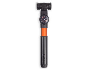 Pompa RFR Alu HPA All in one Hi-Press/Vol Twist-Lock-Head su manometru